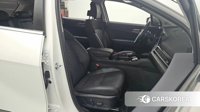 Kia Sportage 5th Generation 2023 Белый из Кореи, фото 2