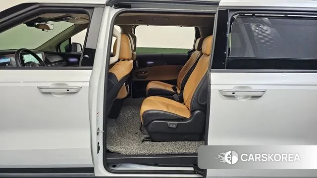 Kia Carnival 4th generation 2023 Белый из Кореи, фото 2
