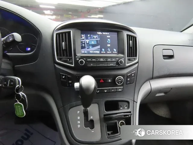 Hyundai The New Grand Starex 2019 Белый из Кореи, фото 2