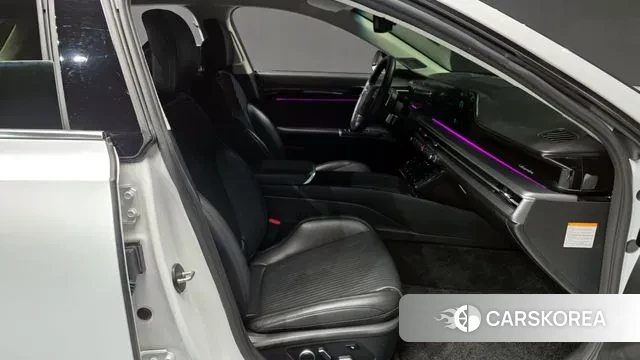 Hyundai Grandeur Hybrid (GN7) 2023 Белый из Кореи, фото 2