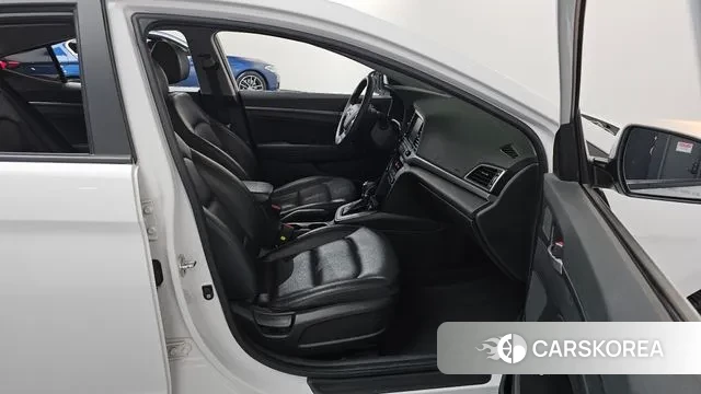 Hyundai Avante AD 2018 Белый из Кореи, фото 2