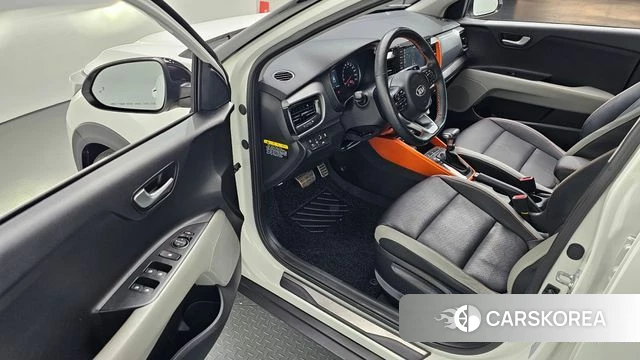 Kia Stonic 2018 Белый из Кореи, фото 2