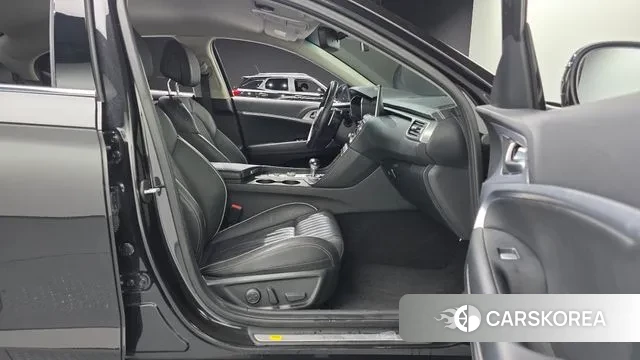 Genesis G70 2019 Черный из Кореи, фото 2