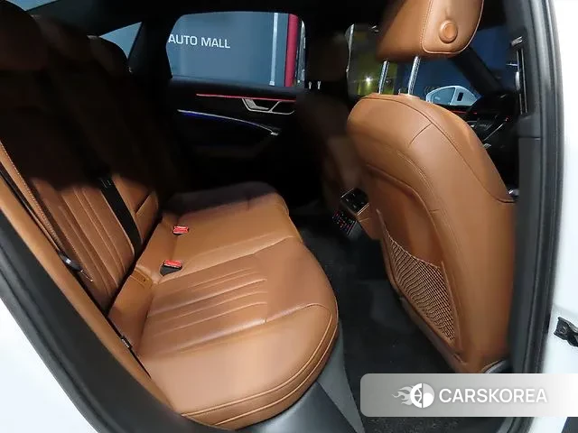 Audi A6 (C8) 2021 Белый из Кореи, фото 2