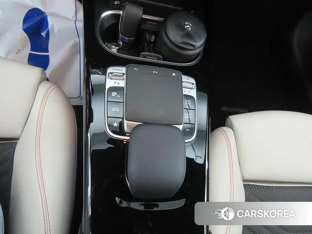 Mercedes-Benz A-Class W177 2020 Белый из Кореи, фото 2