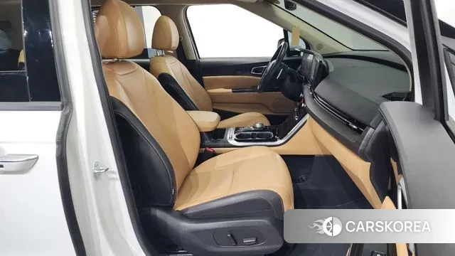 Kia Carnival 4th generation 2023 Белый из Кореи, фото 2