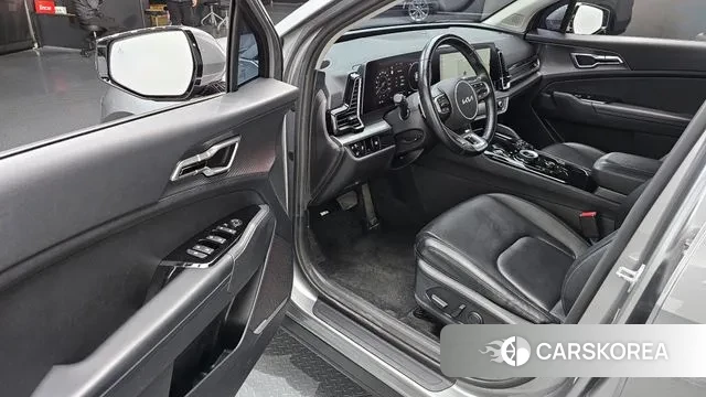 Kia Sportage 5th Generation 2021 Серебристо-серый из Кореи, фото 2