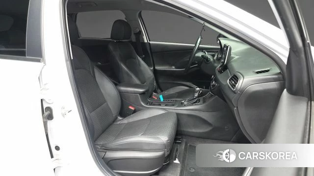 Hyundai i30 (PD) 2018 Белый из Кореи, фото 2
