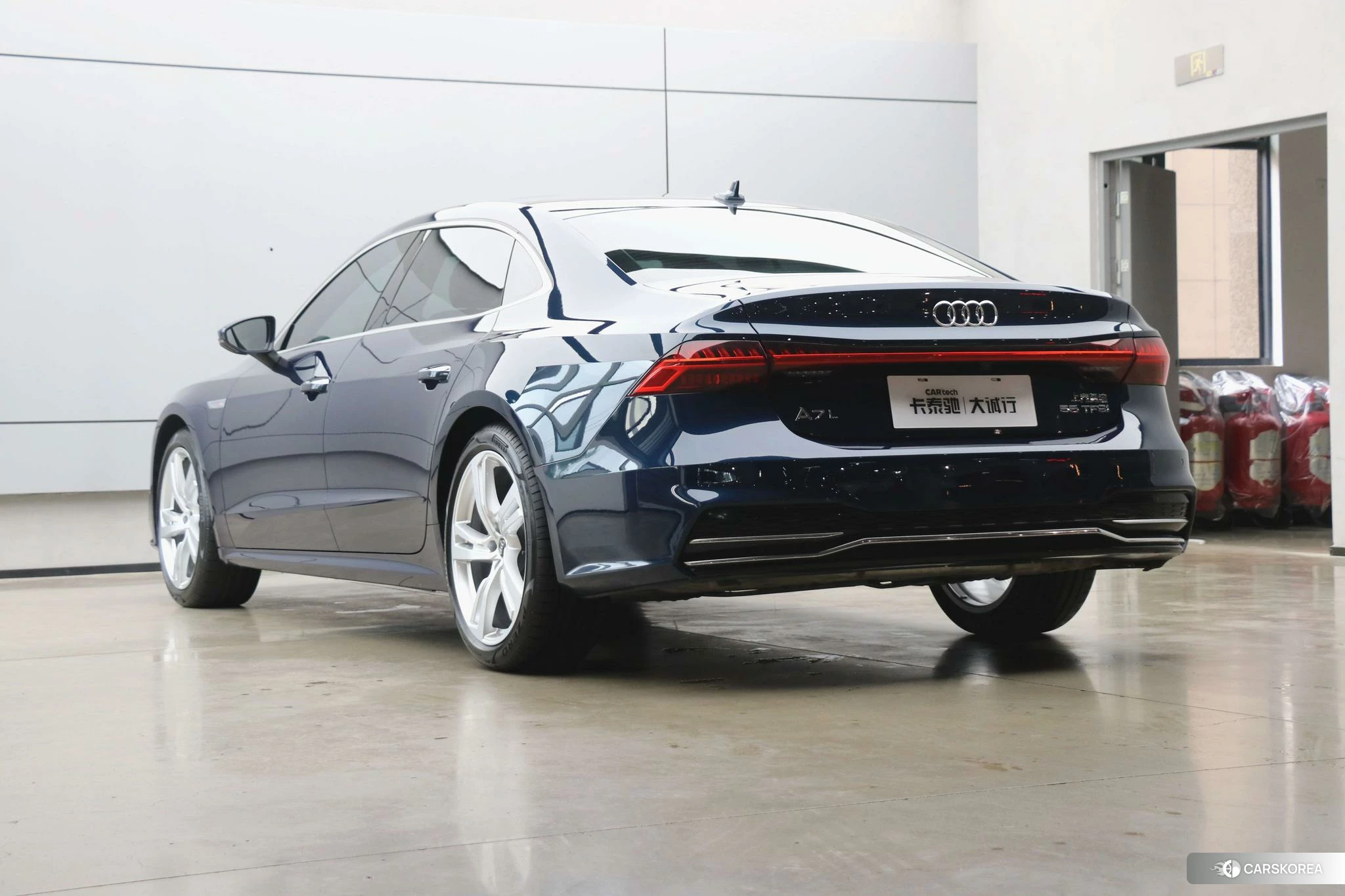 Audi A7L 2022 Синий из Китая, фото 2