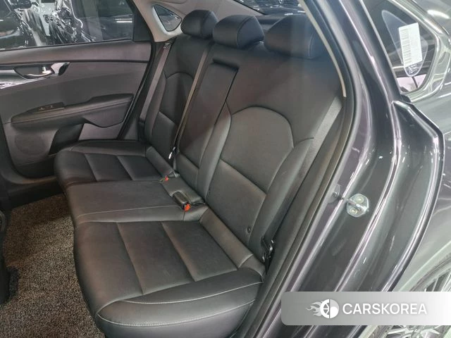 Kia The New K3 2nd generation 2022 Серый из Кореи, фото 2