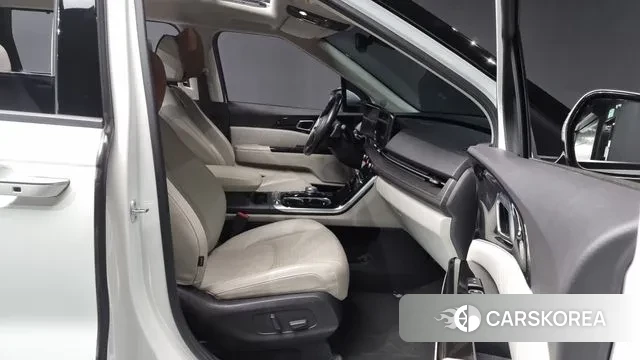 Kia Carnival 4th generation 2022 Белый из Кореи, фото 2