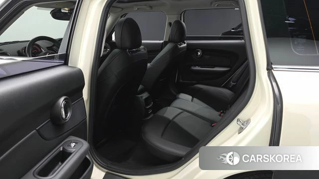 Mini Cooper D Clubman 2019 Жемчужный цвет из Кореи, фото 2