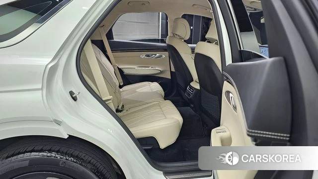 Genesis GV70 2025 Белый из Кореи, фото 2