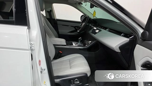 Land Rover Range Rover Evoque 2nd Generation 2021 Белый из Кореи, фото 2
