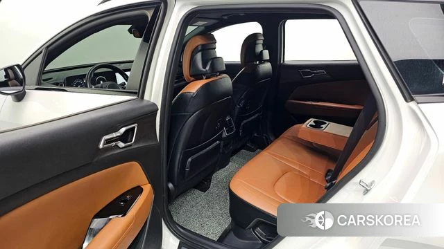 Kia Sportage 5th Generation Hybrid 2024 Белый из Кореи, фото 2