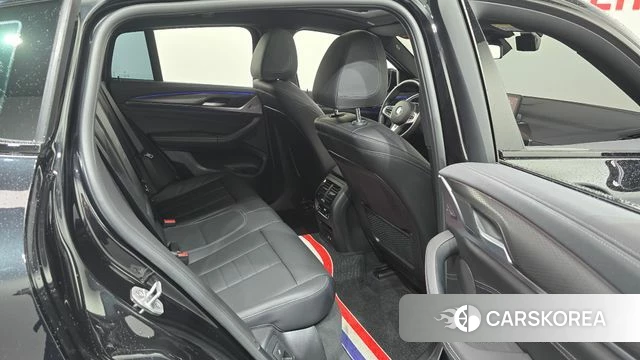 BMW X4 (G02) 2024 Черный из Кореи, фото 2