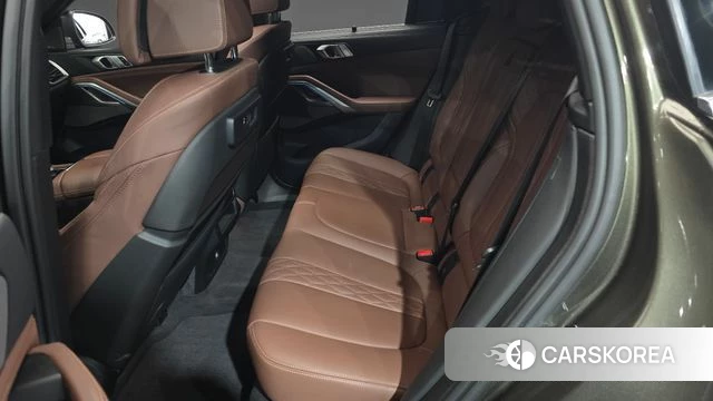 BMW X6 (G06) 2022 Песочный из Кореи, фото 2