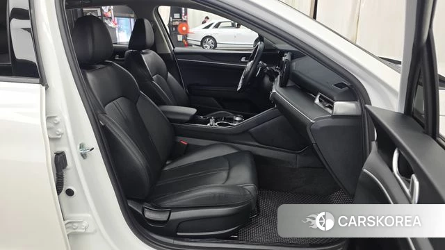 Kia K5 3rd generation 2022 Белый из Кореи, фото 2