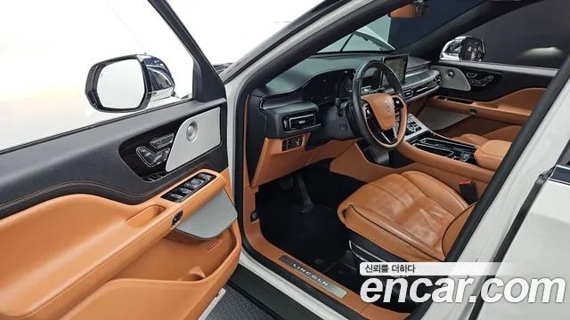 Lincoln Aviator 2nd generation 2020 Белый из Кореи, фото 2