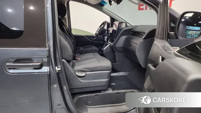 Hyundai Staria 2022 Серый из Кореи, фото 2