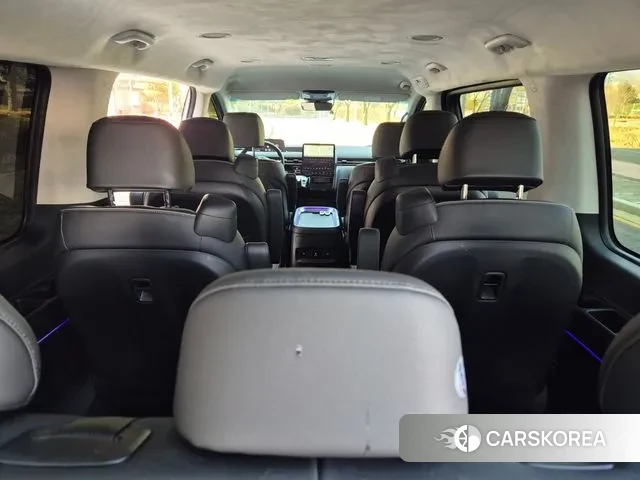 Hyundai Staria 2022 Белый из Кореи, фото 2