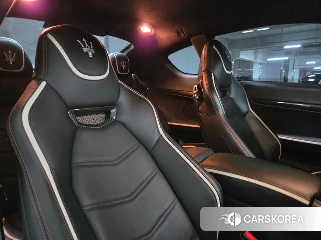 Maserati GranTurismo 2018 Белый из Кореи, фото 2