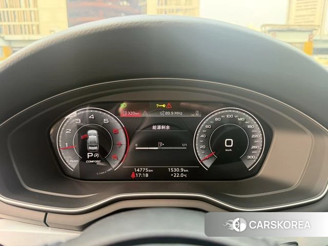 Audi A4L 2021 Темно-серый из Китая, фото 2