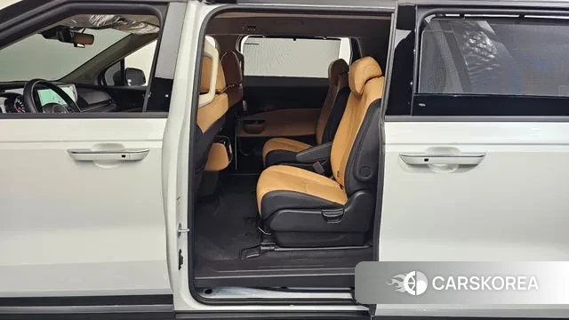 Kia Carnival 4th generation 2023 Белый из Кореи, фото 2