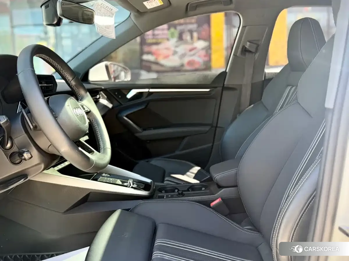 Audi A3 2023 Белый из Китая, фото 3