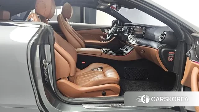 Mercedes-Benz E-Class W213 2018 Серый из Кореи, фото 2