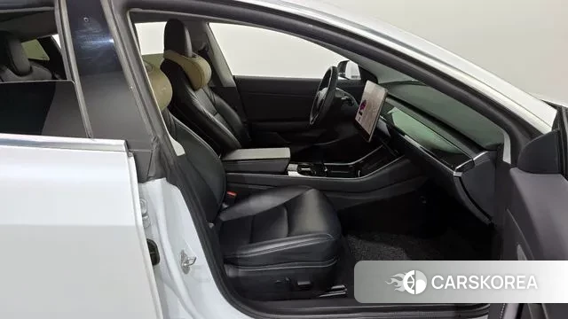 Tesla Model 3 2019 Белый из Кореи, фото 2