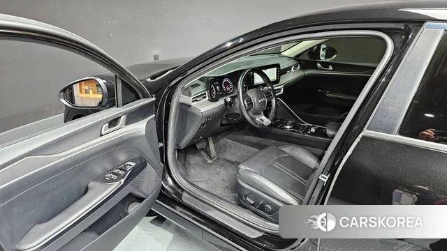 Kia K5 3rd generation 2022 Черный из Кореи, фото 2