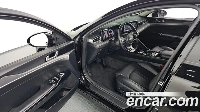 Kia K5 3rd generation 2023 Черный из Кореи, фото 2