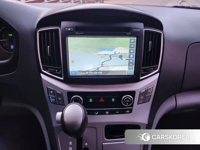 Hyundai The New Grand Starex 2018 Белый из Кореи, фото 2