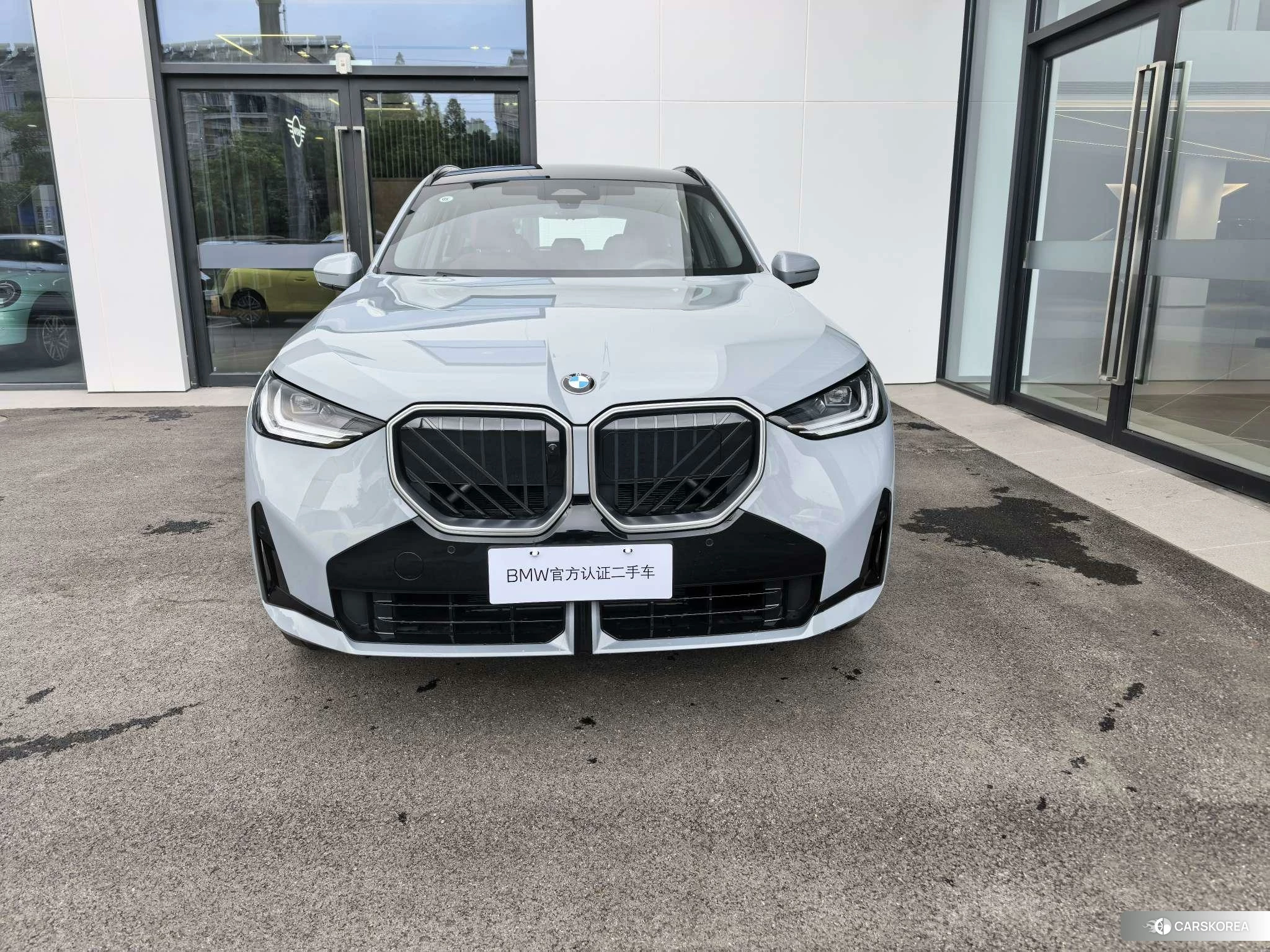 BMW X3 2025 Серебристо-серый из Китая, фото 2
