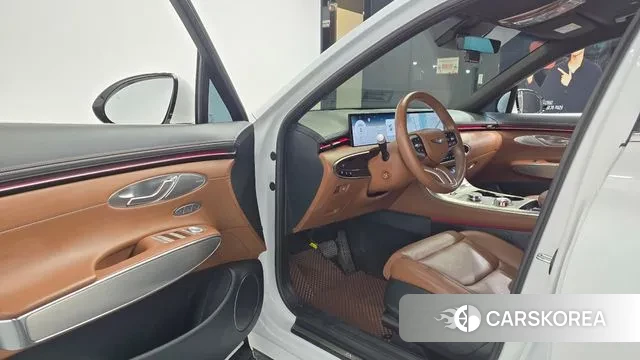 Genesis GV70 2024 Белый из Кореи, фото 2