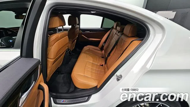 BMW 5 Series (G30) 2021 Белый из Кореи, фото 2