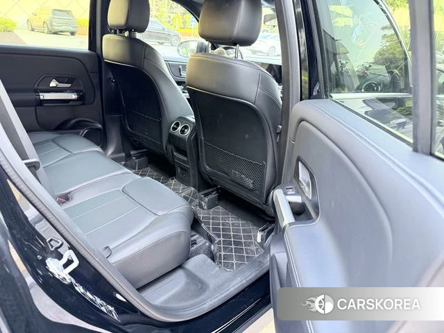 Mercedes-Benz GLB 2023 Черный из Китая, фото 2