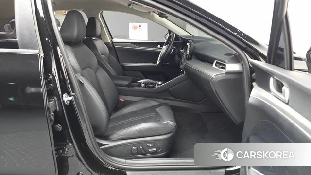 Kia K5 3rd generation 2022 Черный из Кореи, фото 2