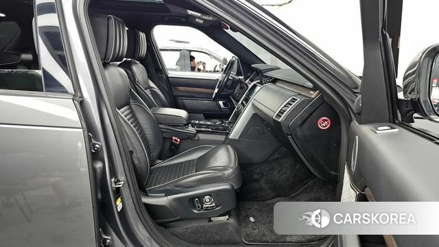 Land Rover Discovery 5 2018 Серый из Кореи, фото 2