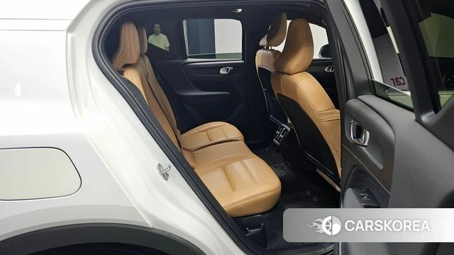 Volvo XC40 2020 Белый из Кореи, фото 2