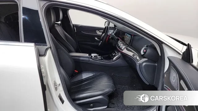 Mercedes-Benz CLS-Class C257 2018 Белый из Кореи, фото 2