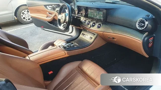 Mercedes-Benz E-Class W213 2019 Белый из Кореи, фото 2