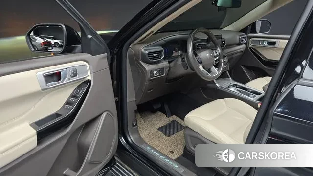 Ford Explorer 6th Generation 2022 Черный из Кореи, фото 2