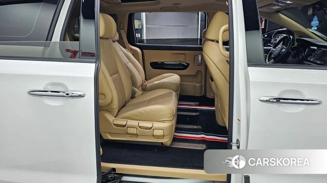 Kia The New Carnival 2018 Белый из Кореи, фото 2