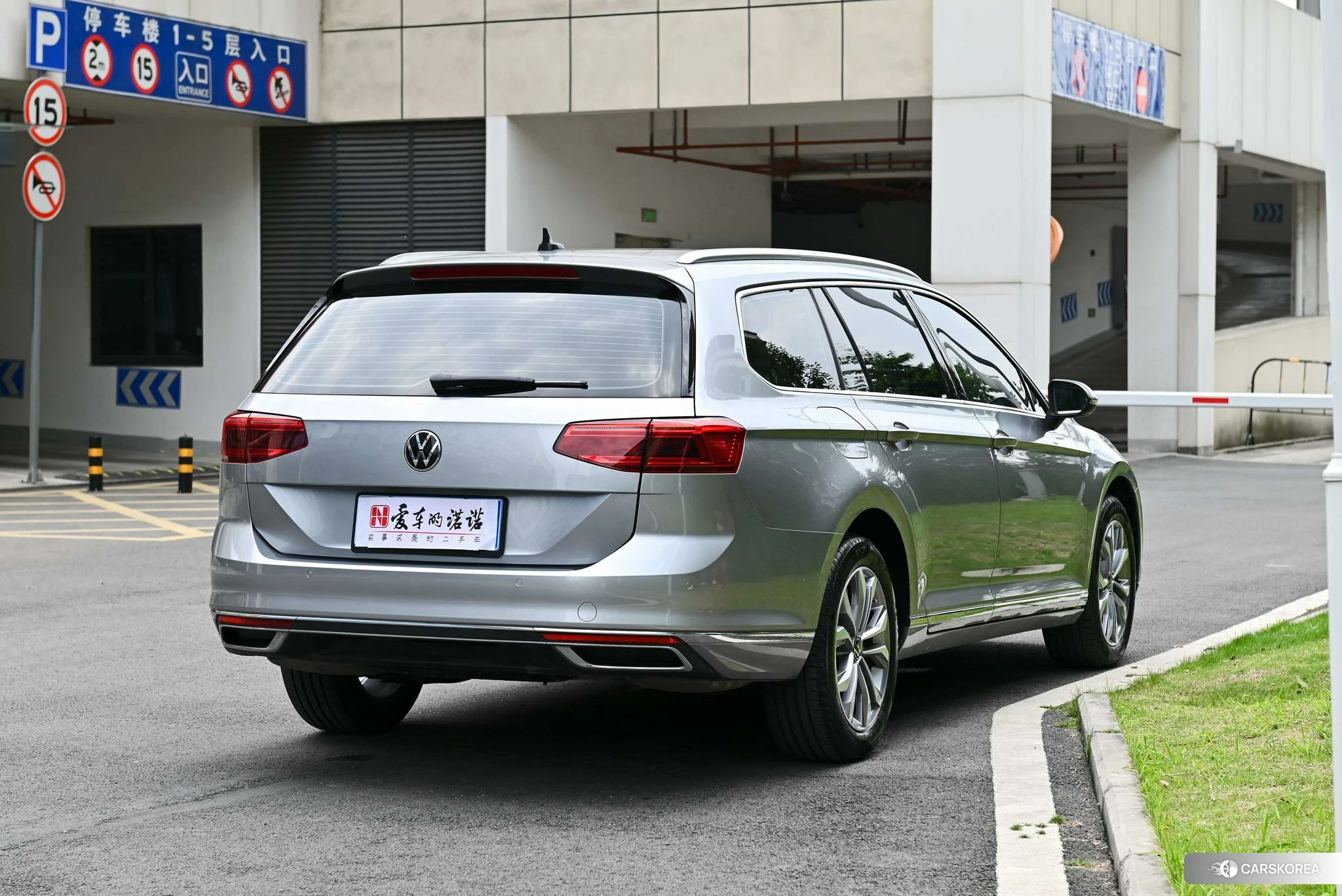 Volkswagen Wei Lan 2021 Серебристо-серый из Китая, фото 2