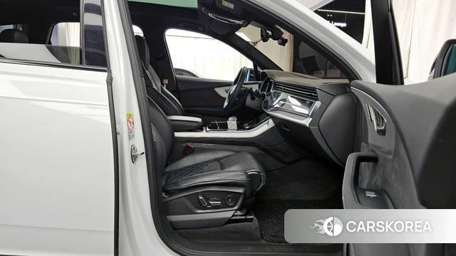 Audi Q7 (4M) 2023 Белый из Кореи, фото 2