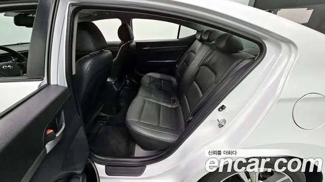 Hyundai Avante AD 2018 Белый из Кореи, фото 2