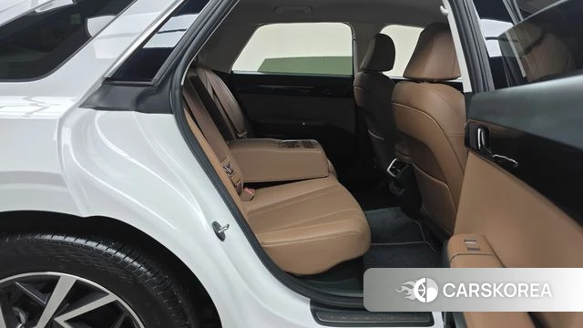 Hyundai Grandeur Hybrid (GN7) 2024 Белый из Кореи, фото 2