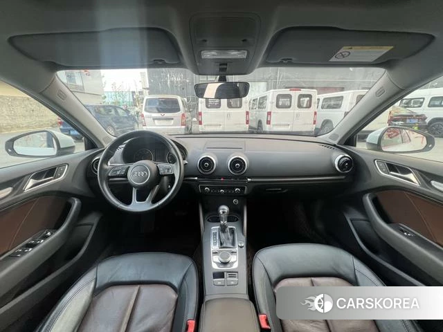 Audi A3 2019 Белый из Китая, фото 2